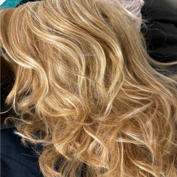 Luxurious Blonde Wavy Hair GABOR essentialswig - blonde Joy Average like new box - Picture 1 of 12